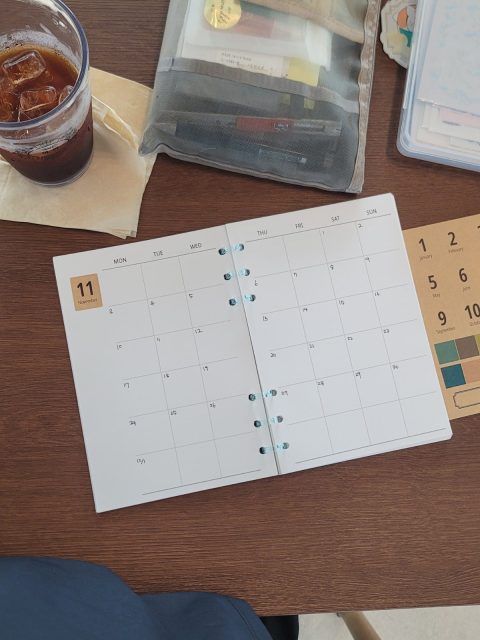 데이키핑 부스컷